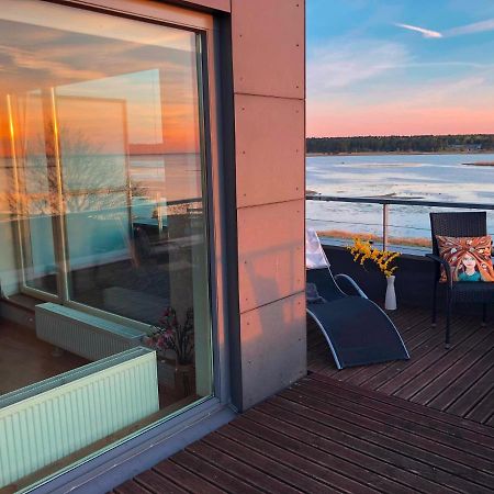 Sunset Dream Apartment With A Panoramic Seaview Haapsalu Ngoại thất bức ảnh