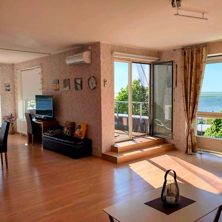Sunset Dream Apartment With A Panoramic Seaview Haapsalu Ngoại thất bức ảnh